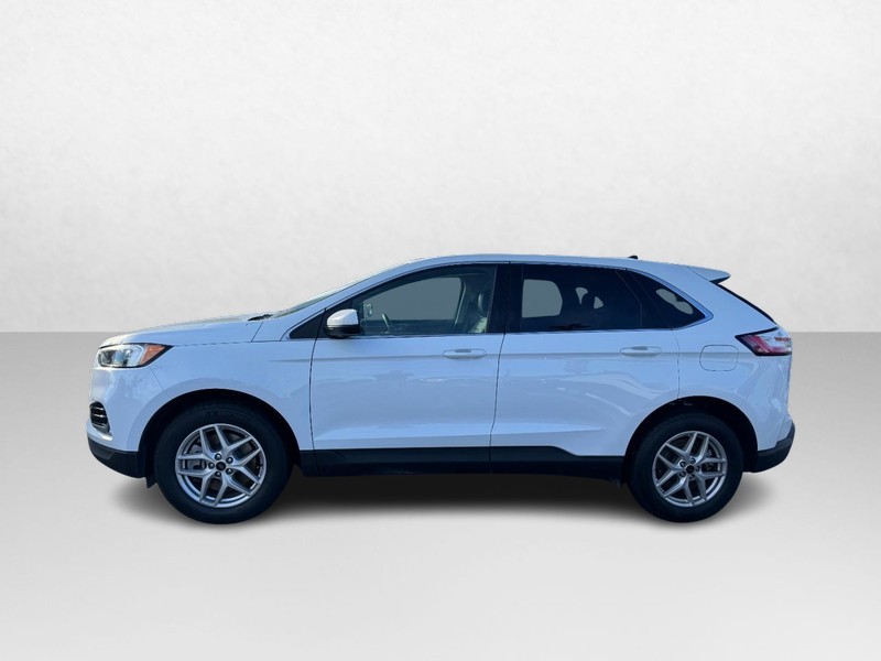 Ford Edge Vehicle Full-screen Gallery Image 08