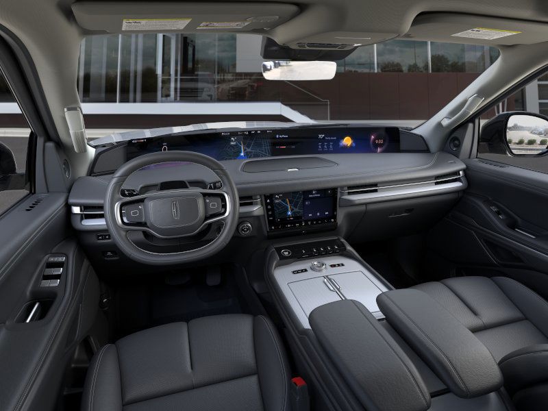 Lincoln Navigator L Vehicle Full-screen Gallery Image 09