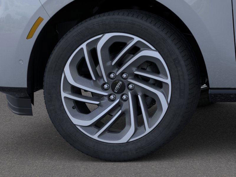 Lincoln Navigator L Vehicle Full-screen Gallery Image 19