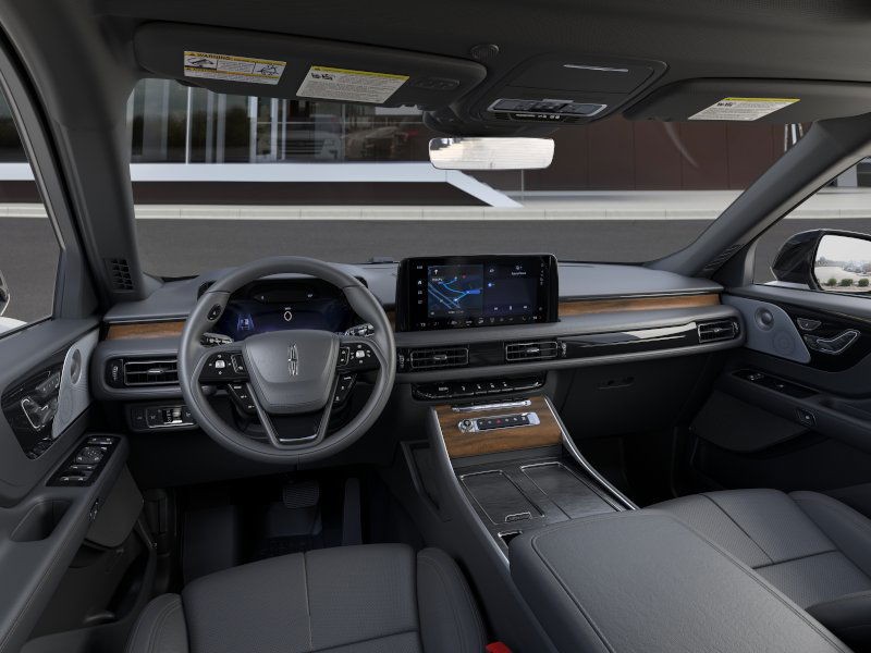 Lincoln Aviator Vehicle Full-screen Gallery Image 09