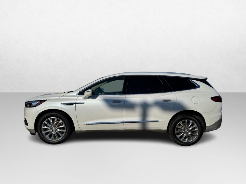 Buick Enclave Vehicle Full-screen Gallery Image 08