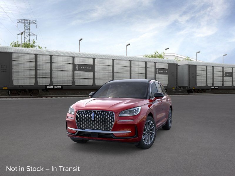 Lincoln Corsair Vehicle Full-screen Gallery Image 02