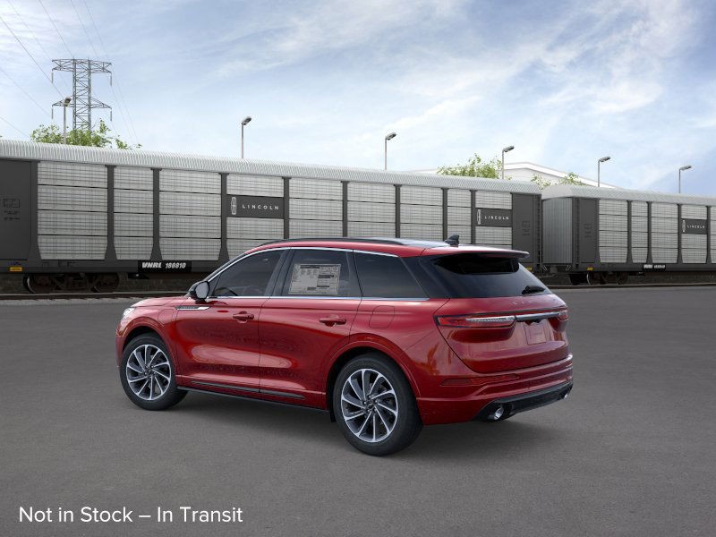 Lincoln Corsair Vehicle Full-screen Gallery Image 04