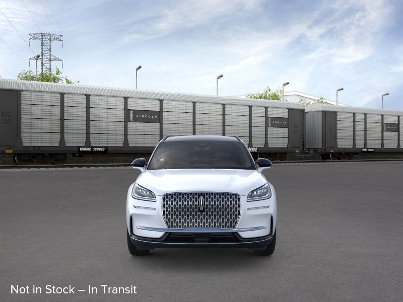 Lincoln Corsair Vehicle Full-screen Gallery Image 06