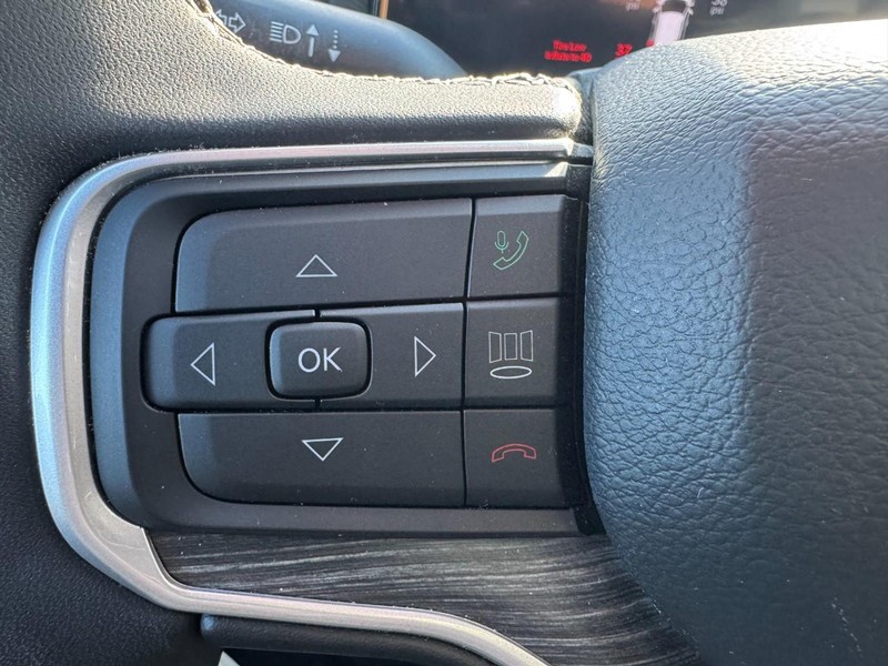 Jeep Wagoneer Vehicle Full-screen Gallery Image 18