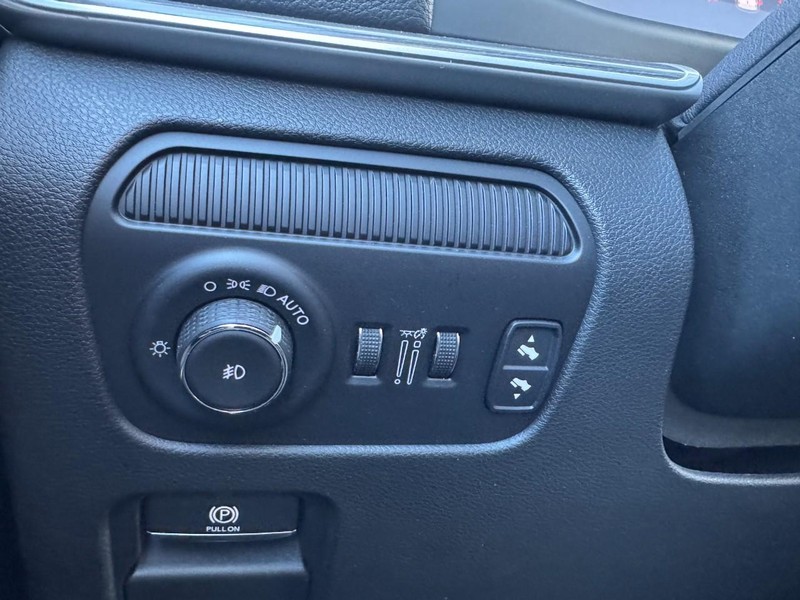 Jeep Wagoneer Vehicle Full-screen Gallery Image 22