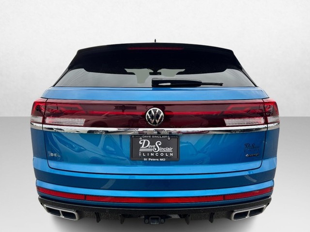 2025 Volkswagen Atlas Cross Sport 2.0T SEL Premium R-Line thumbnail image 06