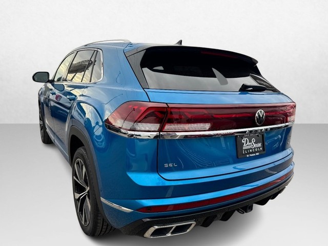 2025 Volkswagen Atlas Cross Sport 2.0T SEL Premium R-Line thumbnail image 07