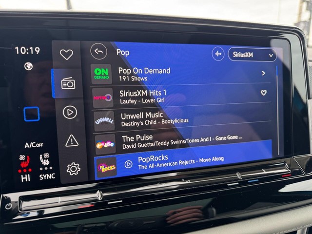 2025 Volkswagen Atlas Cross Sport 2.0T SEL Premium R-Line thumbnail image 16