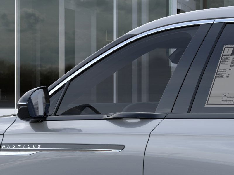 Lincoln Nautilus Vehicle Full-screen Gallery Image 20