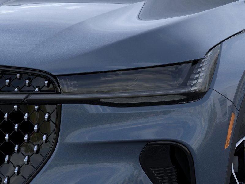 Lincoln Nautilus Vehicle Full-screen Gallery Image 18