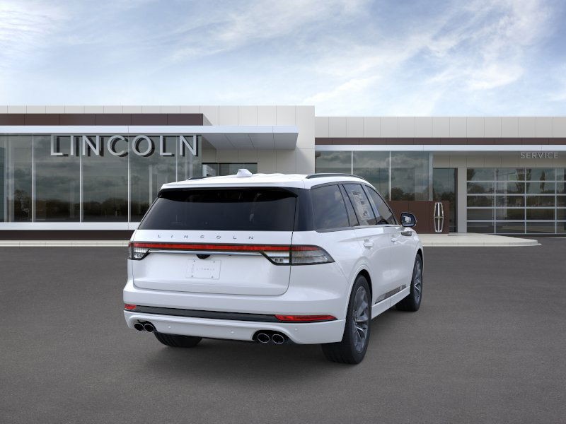 Lincoln Aviator Vehicle Full-screen Gallery Image 08