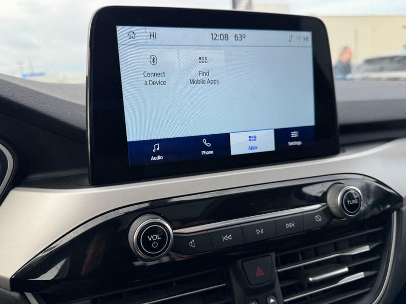 Ford Escape Vehicle Full-screen Gallery Image 23