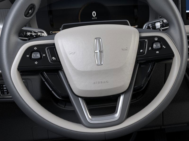 Lincoln Corsair Vehicle Full-screen Gallery Image 12