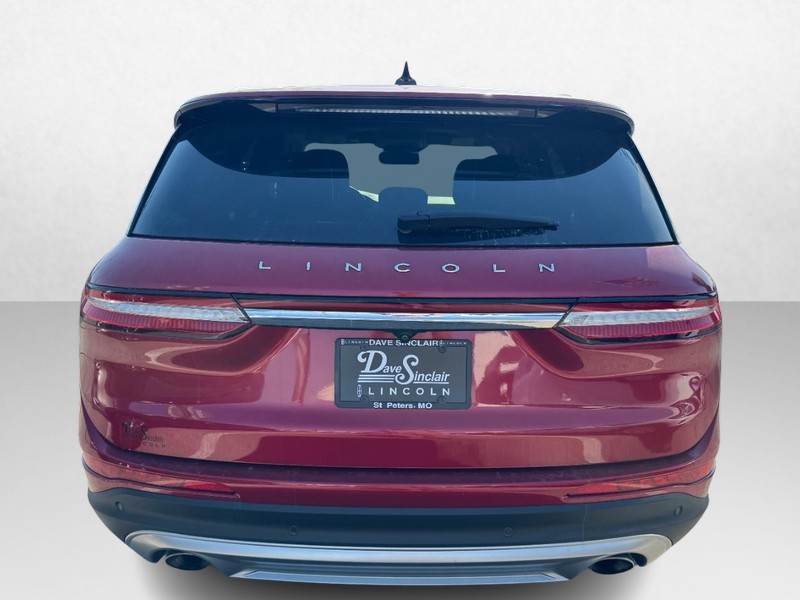 Lincoln Corsair Vehicle Full-screen Gallery Image 06