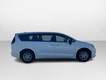 2025 Chrysler Pacifica Select thumbnail image 04