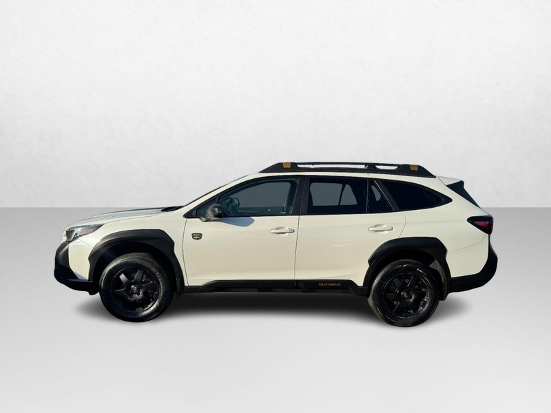 Subaru Outback Vehicle Full-screen Gallery Image 08