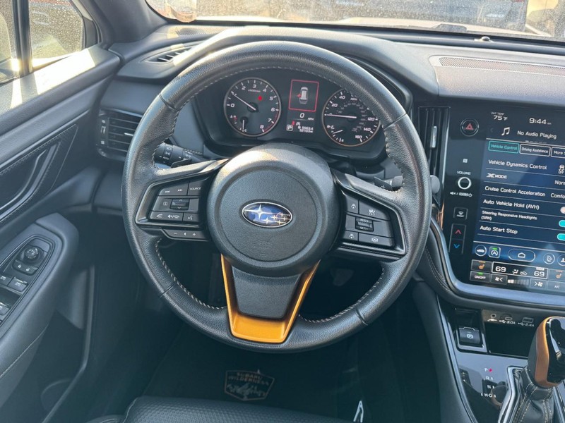 Subaru Outback Vehicle Full-screen Gallery Image 10