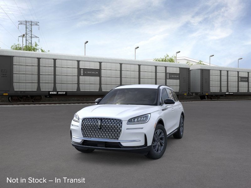 Lincoln Corsair Vehicle Full-screen Gallery Image 02