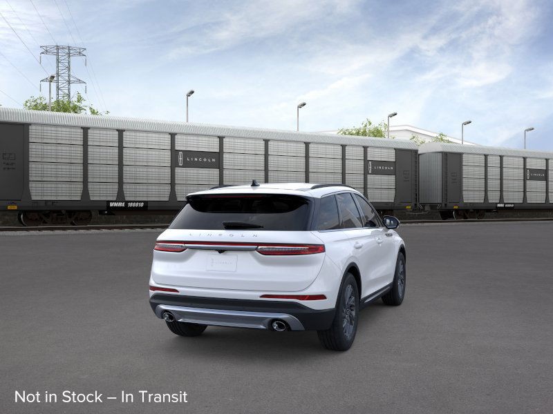 Lincoln Corsair Vehicle Full-screen Gallery Image 08