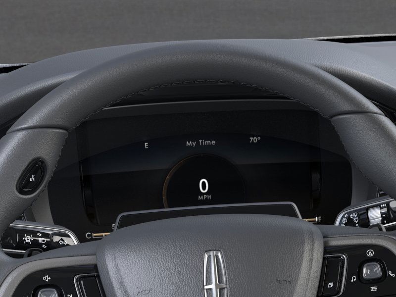 Lincoln Corsair Vehicle Full-screen Gallery Image 13