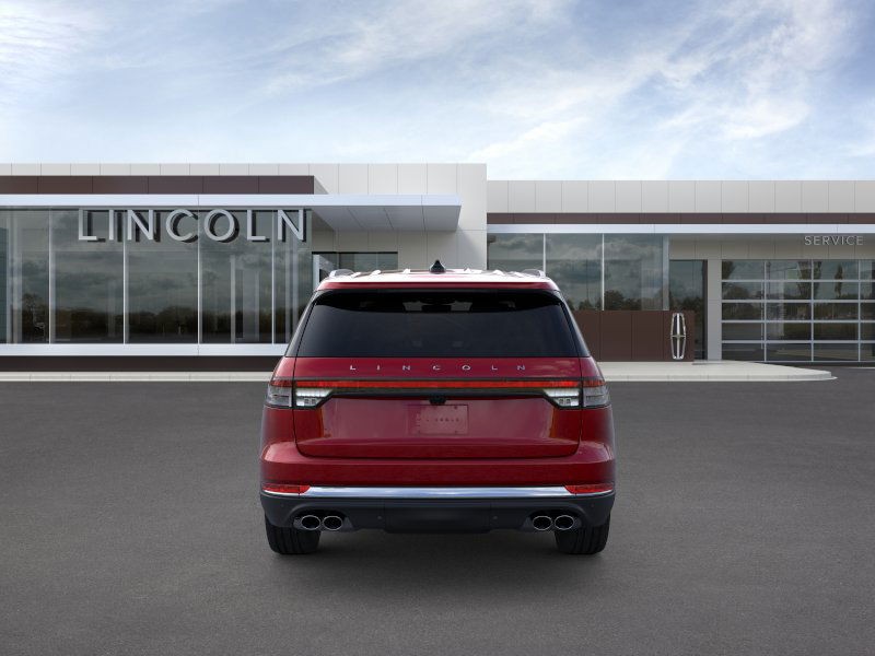 Lincoln Aviator Vehicle Full-screen Gallery Image 05