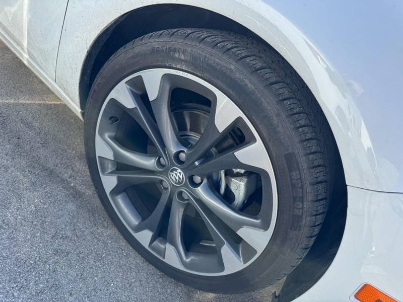 Buick Cascada Vehicle Full-screen Gallery Image 04