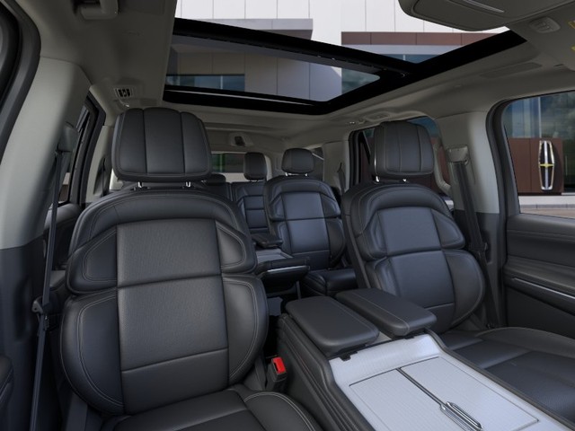 2026 Lincoln Navigator Leather thumbnail image 10