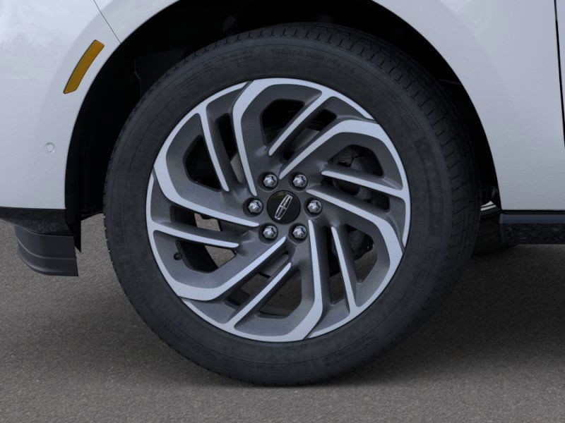 Lincoln Navigator Vehicle Full-screen Gallery Image 19