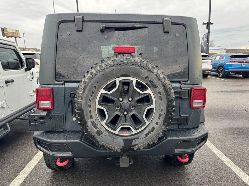 Jeep Wrangler Vehicle Full-screen Gallery Image 04