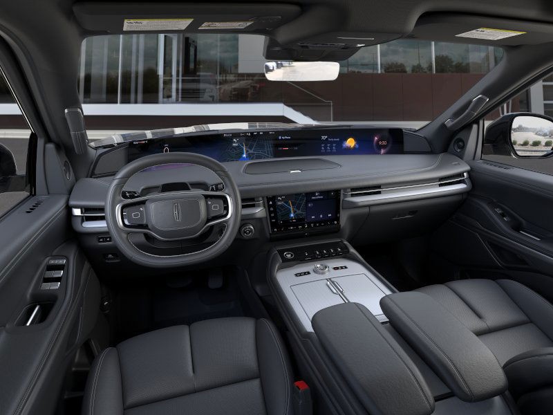 Lincoln Navigator Vehicle Full-screen Gallery Image 09