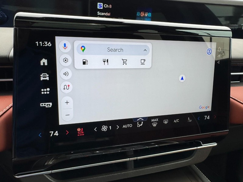 Lincoln Nautilus Vehicle Full-screen Gallery Image 23