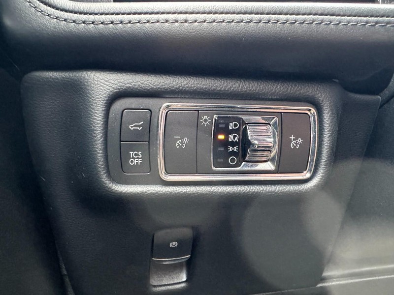 Lincoln Nautilus Vehicle Full-screen Gallery Image 20