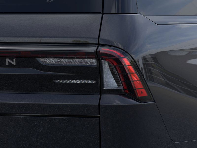 Lincoln Navigator L Vehicle Full-screen Gallery Image 21