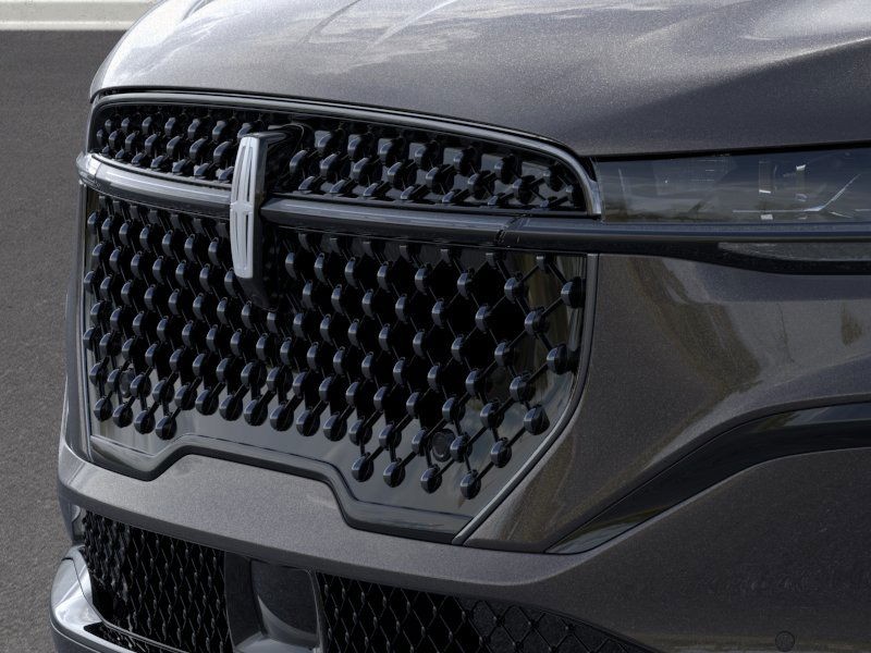 Lincoln Nautilus Vehicle Full-screen Gallery Image 17