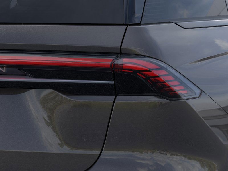 Lincoln Nautilus Vehicle Full-screen Gallery Image 21