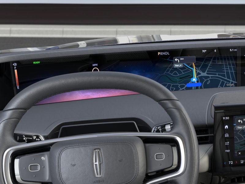 Lincoln Nautilus Vehicle Full-screen Gallery Image 13