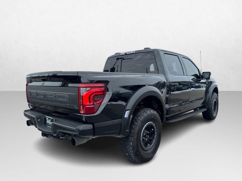 Ford F-150 Vehicle Full-screen Gallery Image 05