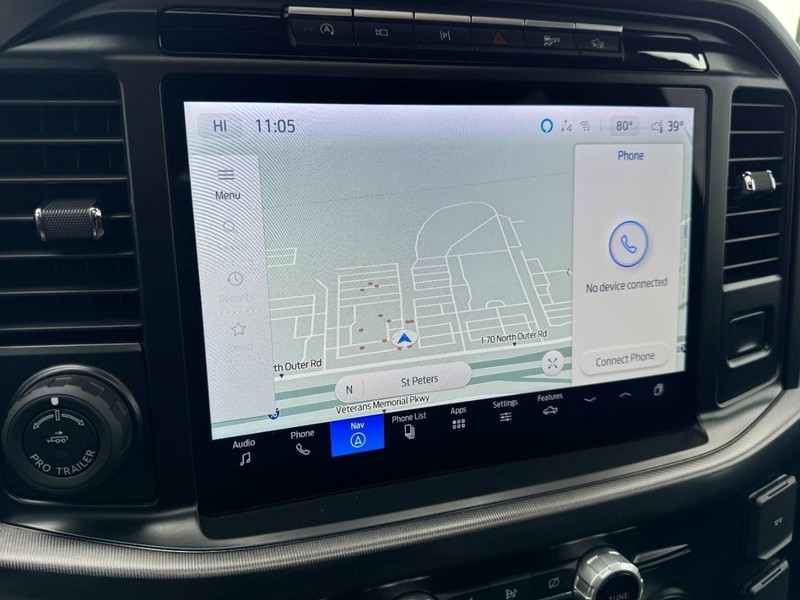 Ford F-150 Vehicle Full-screen Gallery Image 23