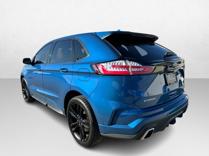 Ford Edge Vehicle Full-screen Gallery Image 07