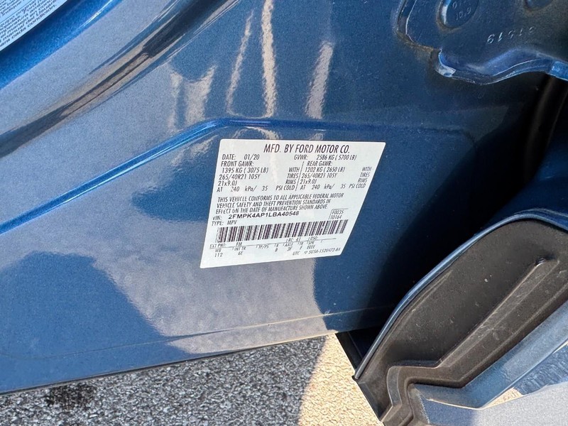 Ford Edge Vehicle Full-screen Gallery Image 27