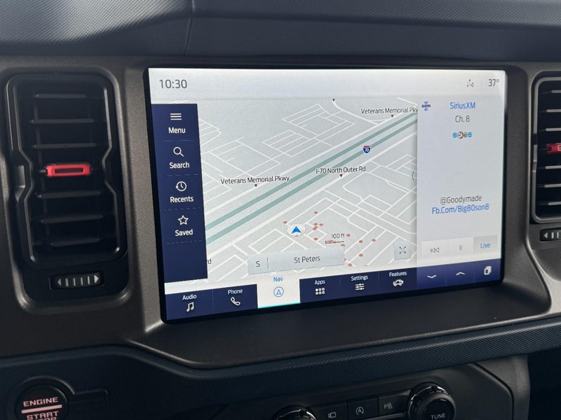 Ford Bronco Vehicle Full-screen Gallery Image 21