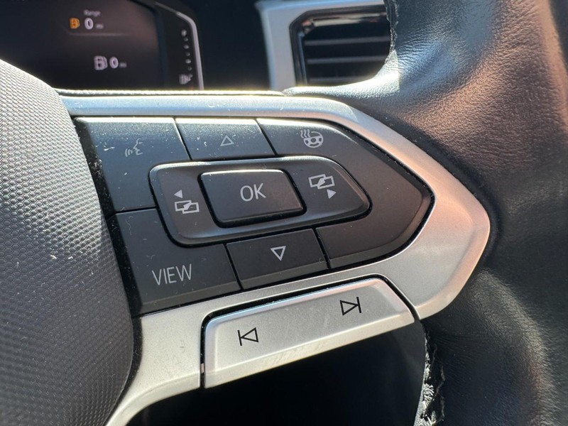 Volkswagen Atlas Vehicle Full-screen Gallery Image 19