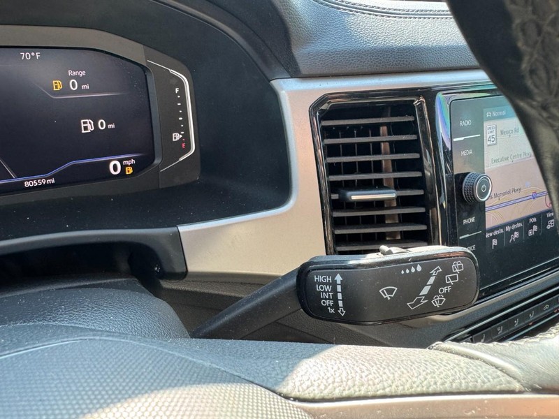 Volkswagen Atlas Vehicle Full-screen Gallery Image 21