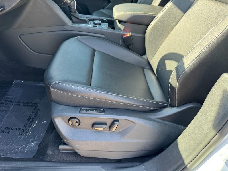 Volkswagen Atlas Vehicle Full-screen Gallery Image 26