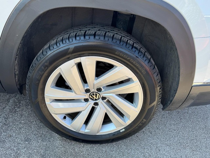 Volkswagen Atlas Vehicle Full-screen Gallery Image 27