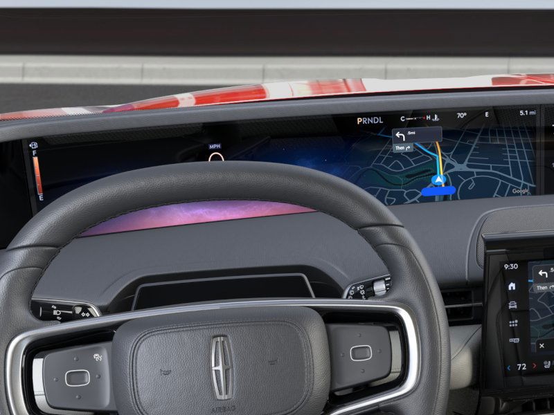 Lincoln Nautilus Vehicle Full-screen Gallery Image 13