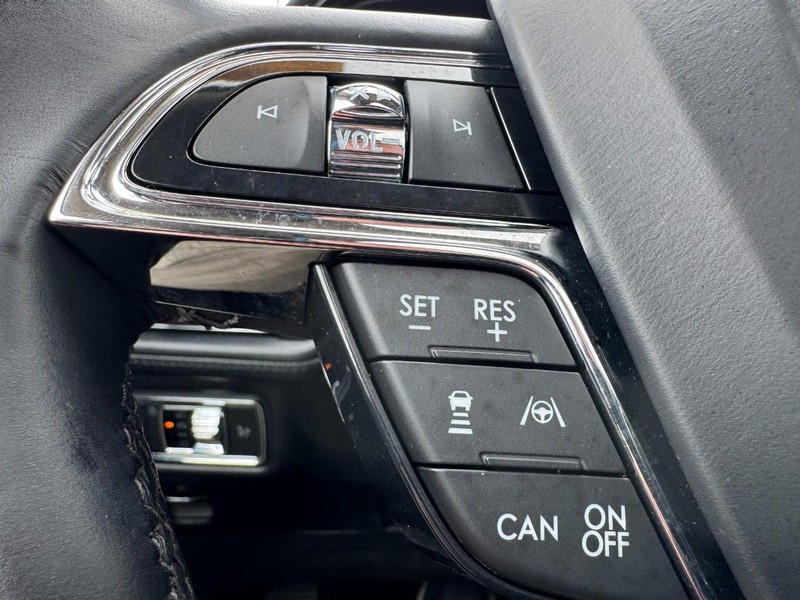 Lincoln Nautilus Vehicle Full-screen Gallery Image 18