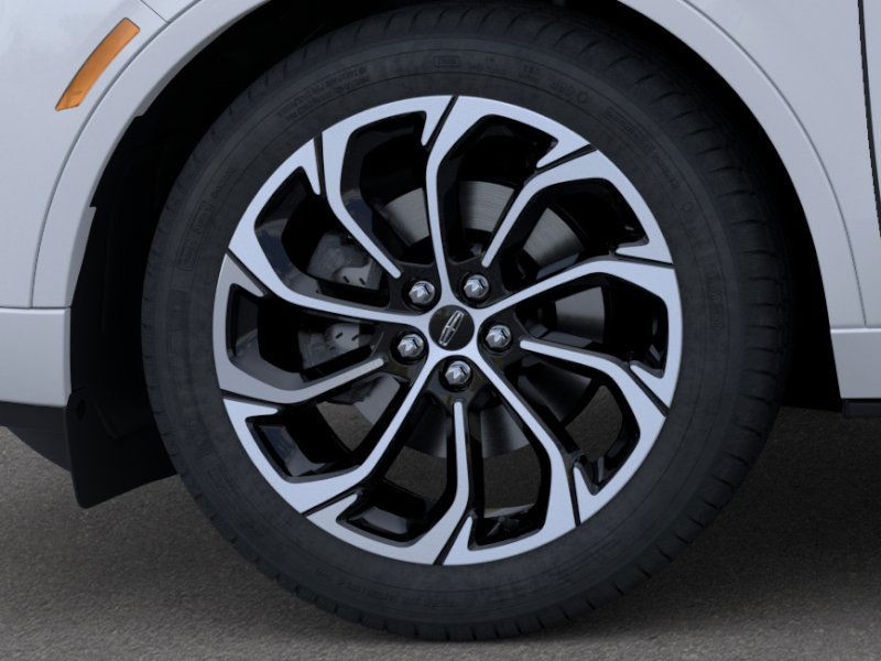 Lincoln Nautilus Vehicle Full-screen Gallery Image 19