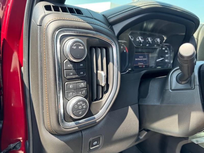 GMC Sierra 1500 Vehicle Full-screen Gallery Image 14